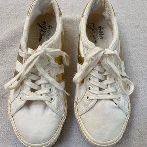 Gola Shoes - Gola ivory with gold detail canvas tennis shoe. Gola Shoes - Gola ivory with gold detail canvas tennis shoe.